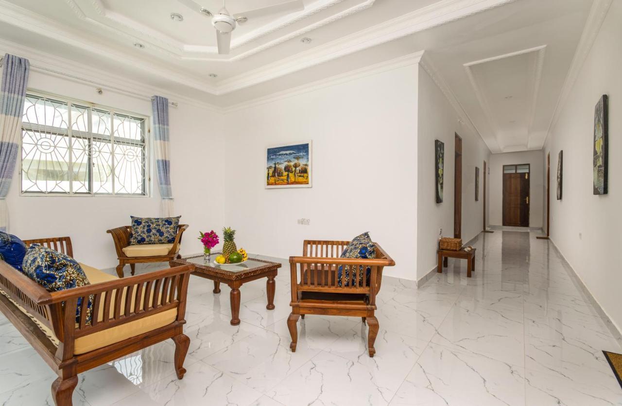 Uroa Beach Lodge 외부 사진