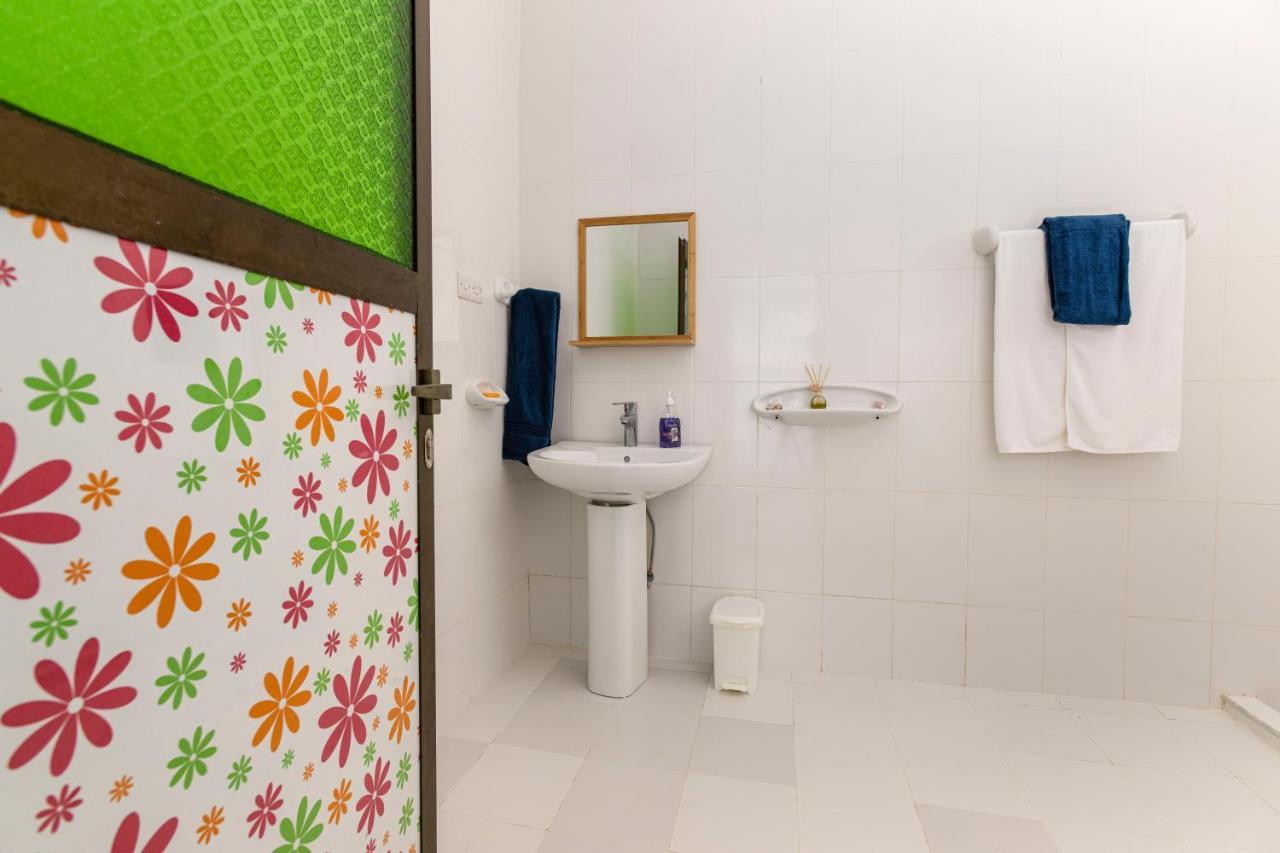 Uroa Beach Lodge 외부 사진