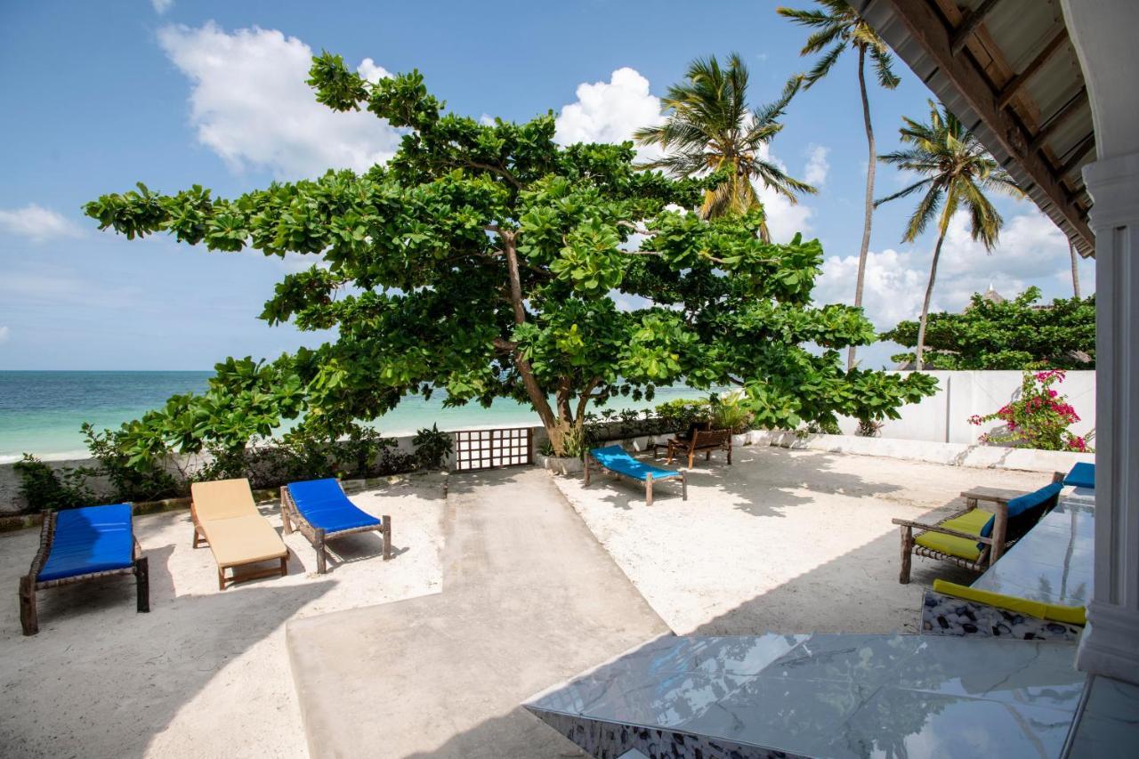 Uroa Beach Lodge 외부 사진