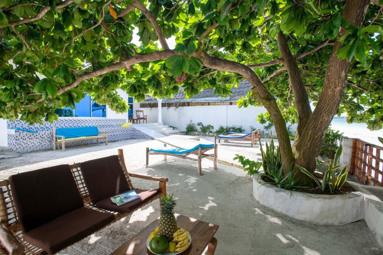 Uroa Beach Lodge 외부 사진